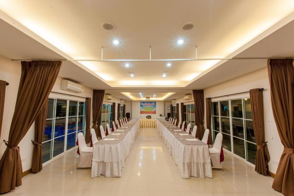 Varee Valley Resort And Restaurant Khon Kaen Eksteriør bilde