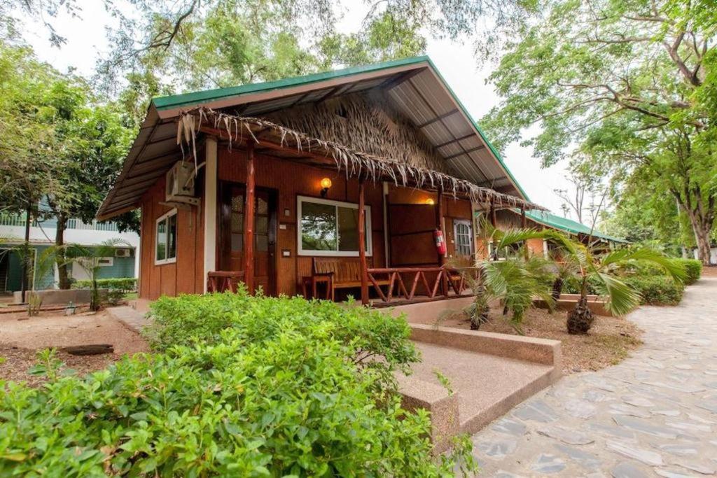 Varee Valley Resort And Restaurant Khon Kaen Eksteriør bilde
