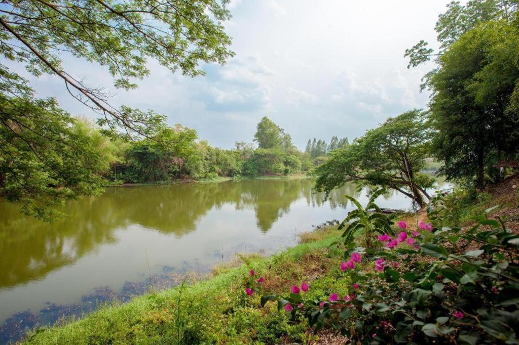 Varee Valley Resort And Restaurant Khon Kaen Eksteriør bilde